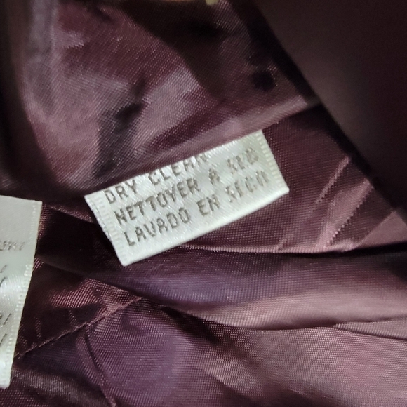 Jones New York Suit Jacket Plum Color Blazer Gold Buttons Size 12 - Picture 15 of 16